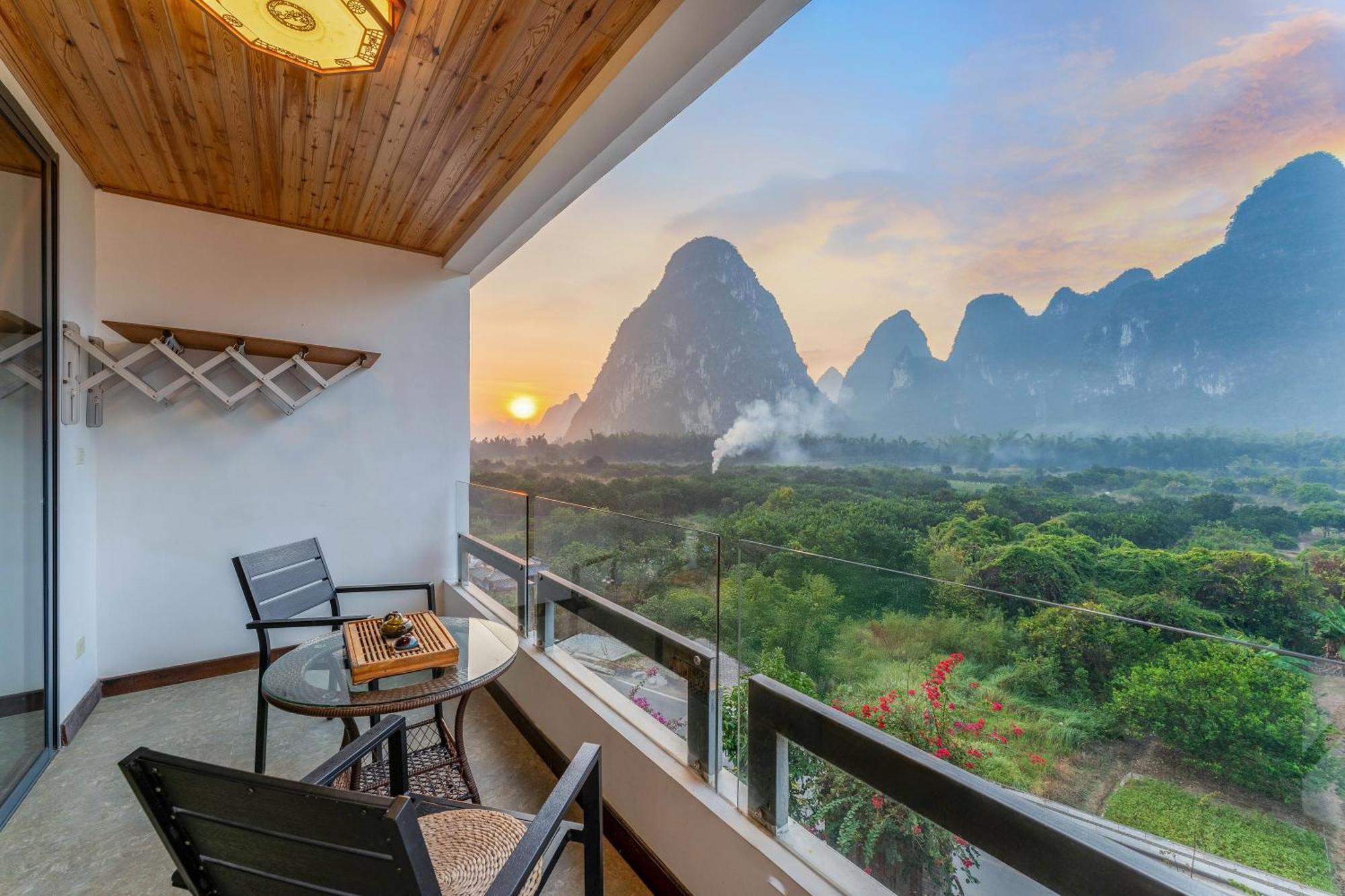 Leisure Courtyard Hotel Yangshuo-Free Shuttle Bus To Yangshuo Station Stay 2 Nights One Way Ngoại thất bức ảnh