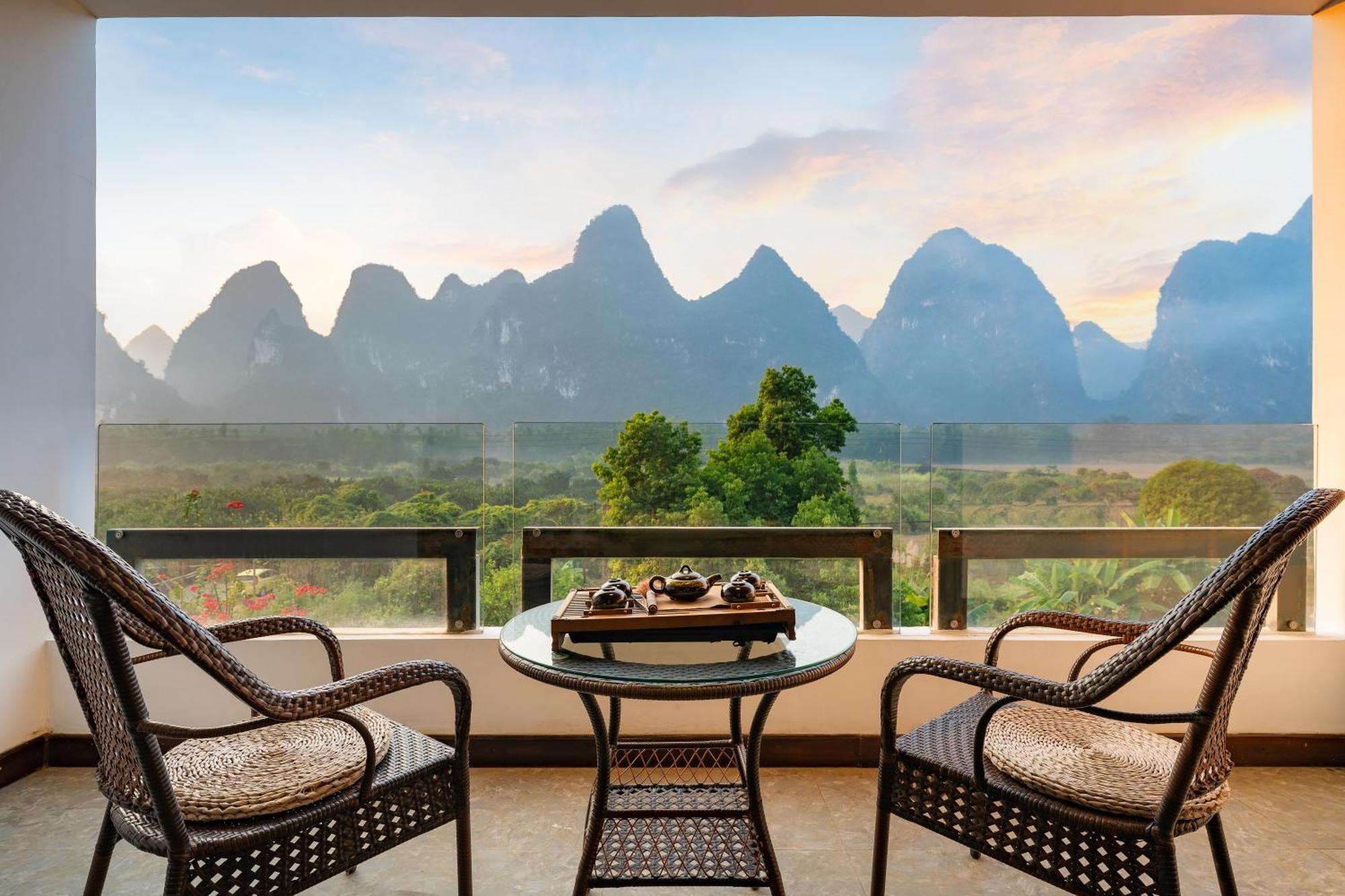 Leisure Courtyard Hotel Yangshuo-Free Shuttle Bus To Yangshuo Station Stay 2 Nights One Way Ngoại thất bức ảnh