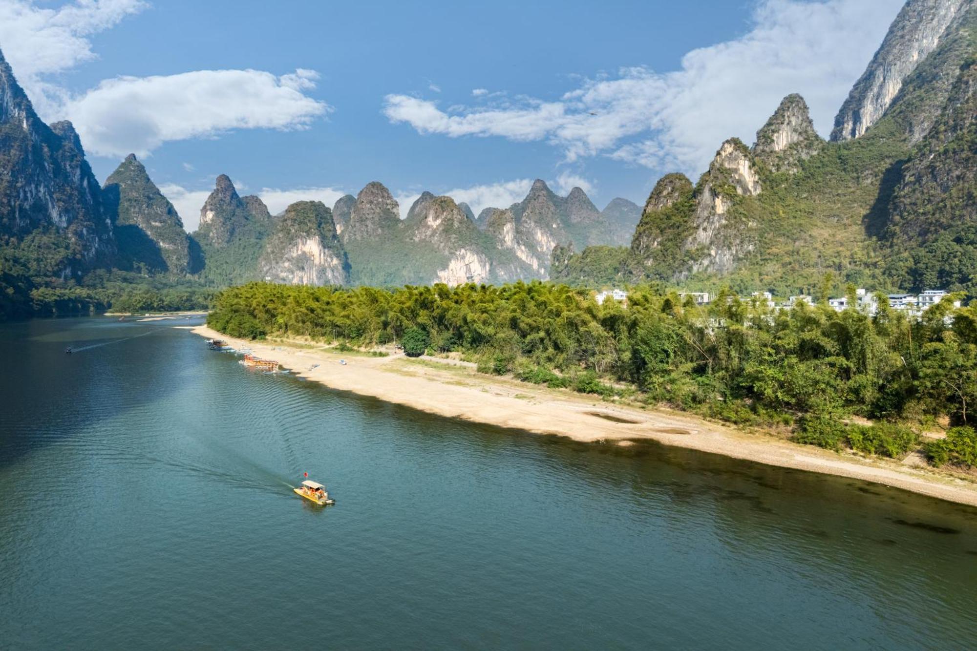 Leisure Courtyard Hotel Yangshuo-Free Shuttle Bus To Yangshuo Station Stay 2 Nights One Way Ngoại thất bức ảnh